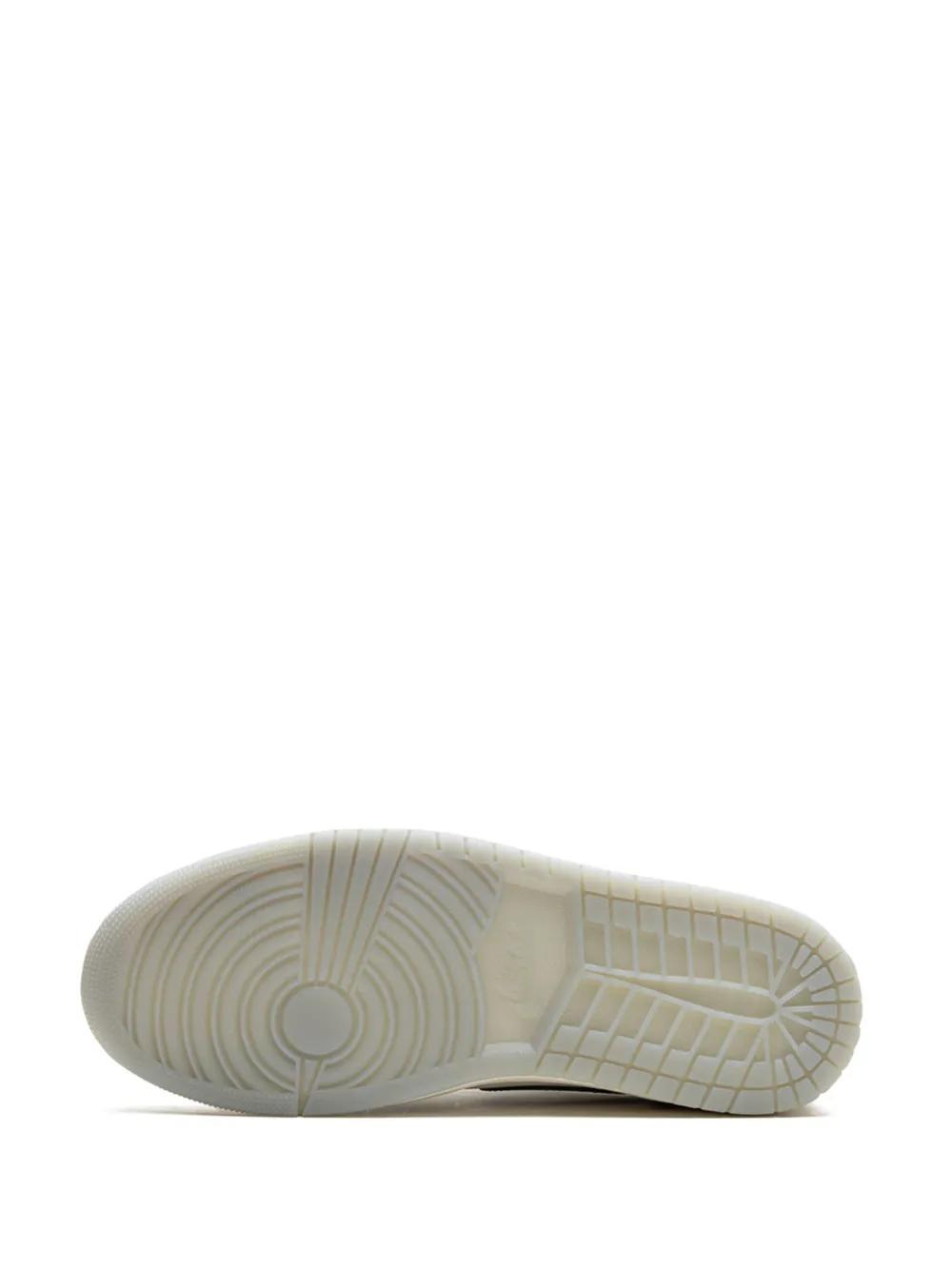 Air Jordan 1 Low SE "Year of the Dragon" sneakers Product Image