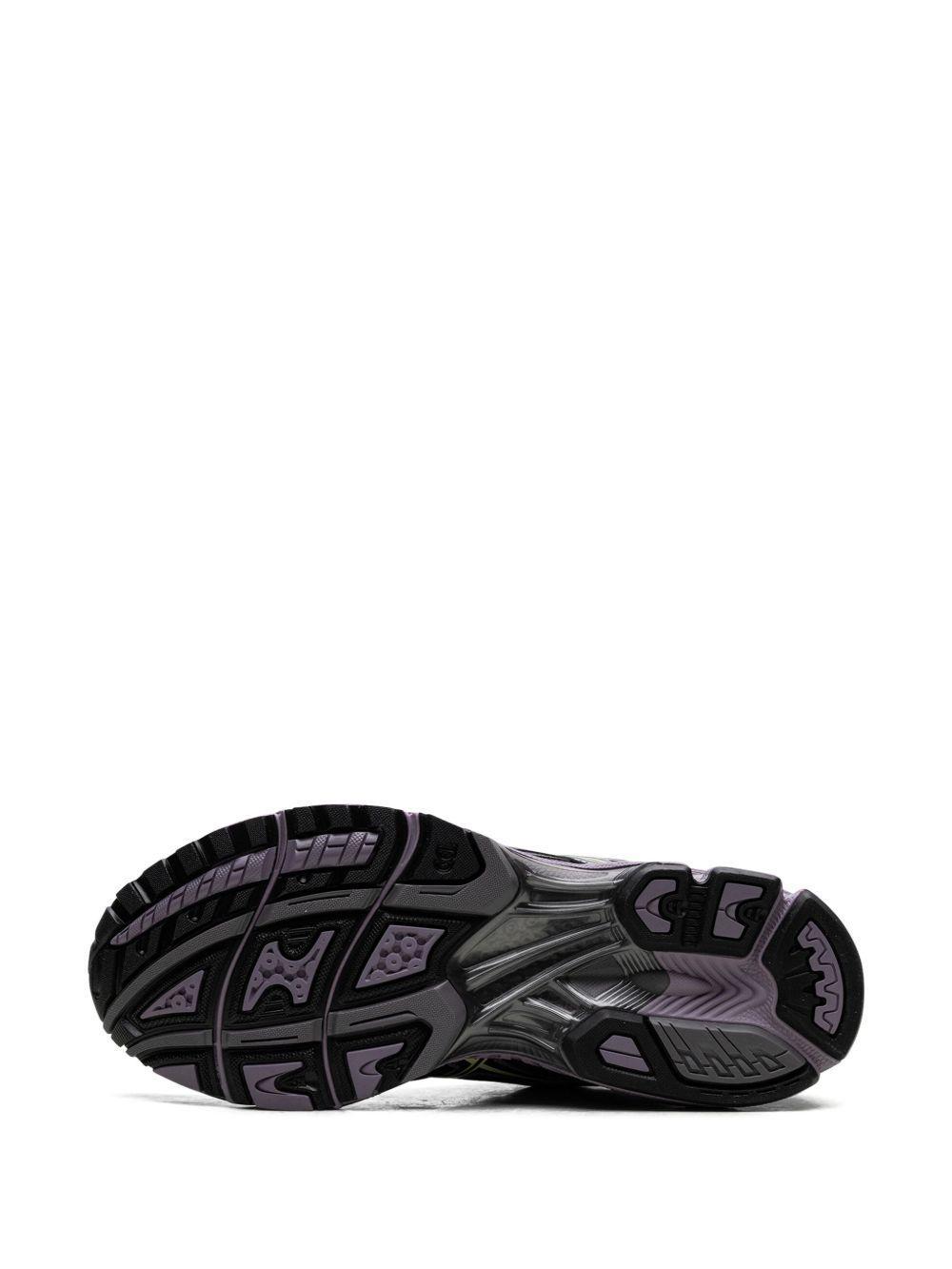 GEL-Nimbus 10.1 sneakers Product Image