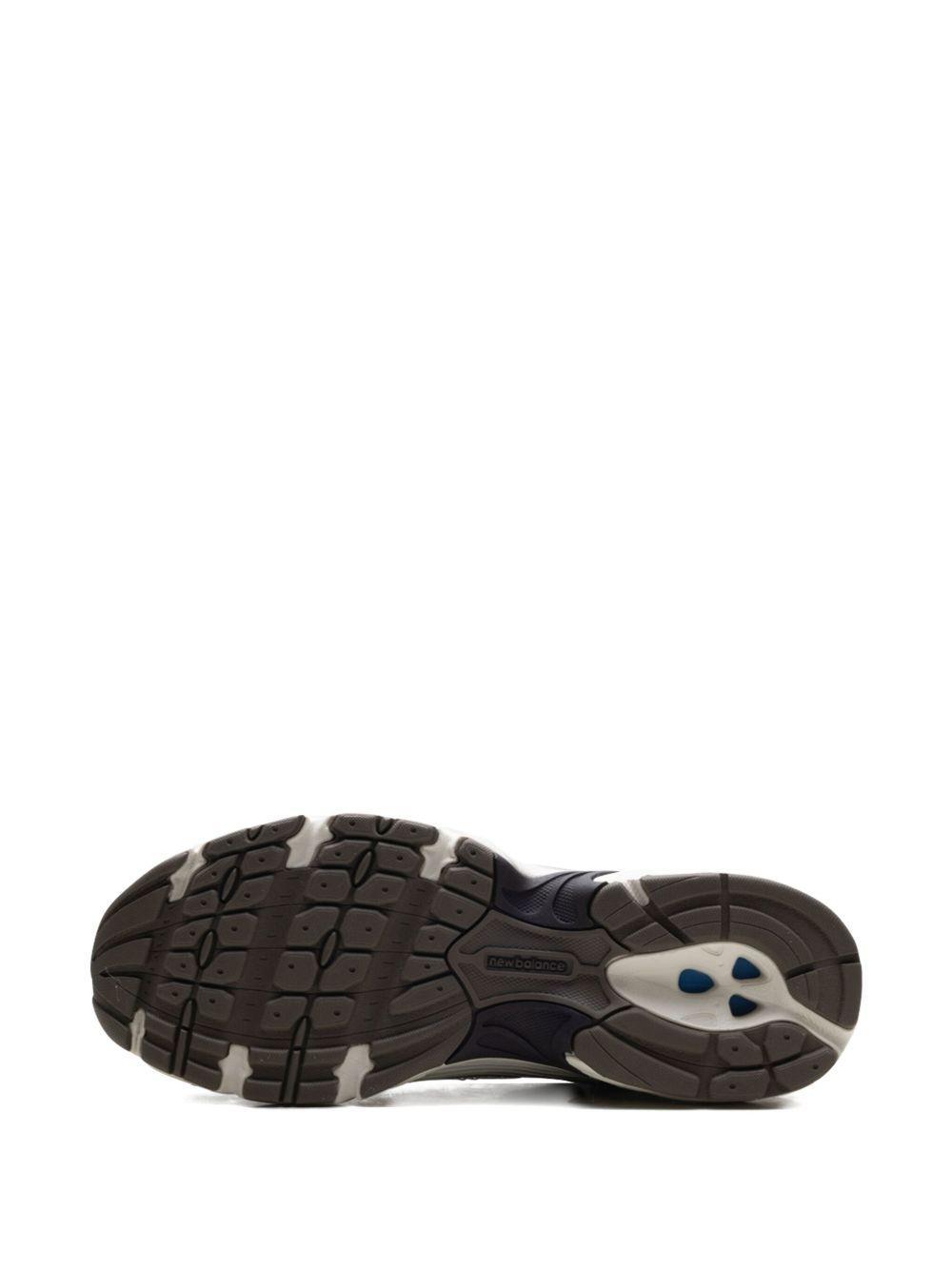 530 "White/Brown" sneakers Product Image