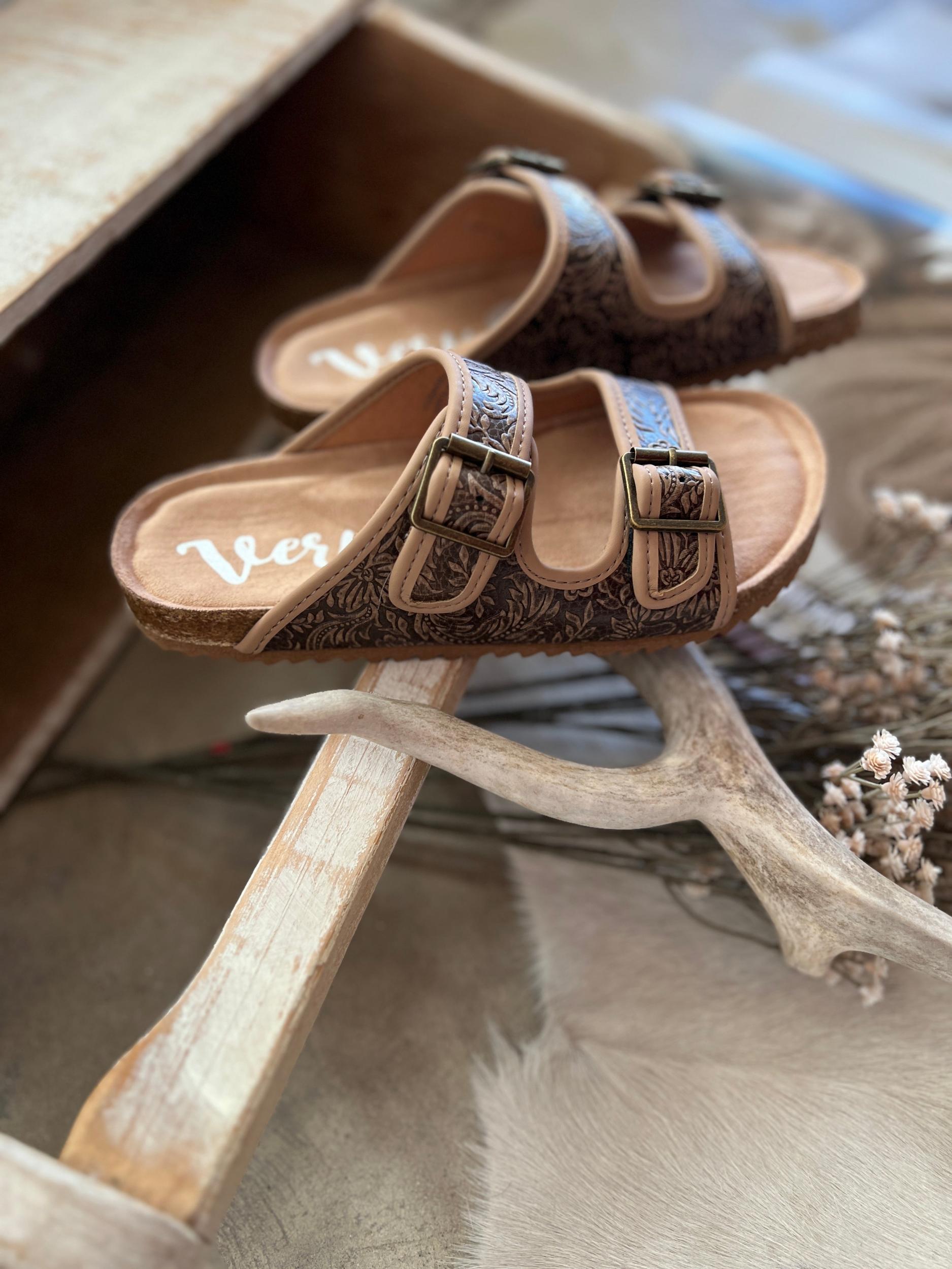 Berry Comfort Brown Sandals Product Image