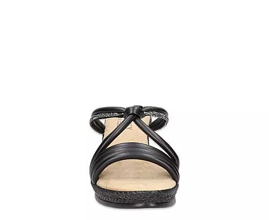 Easy Street Elvera Tuscany Women's Wedge Sandals, Size: 7.5, Silver Product Image