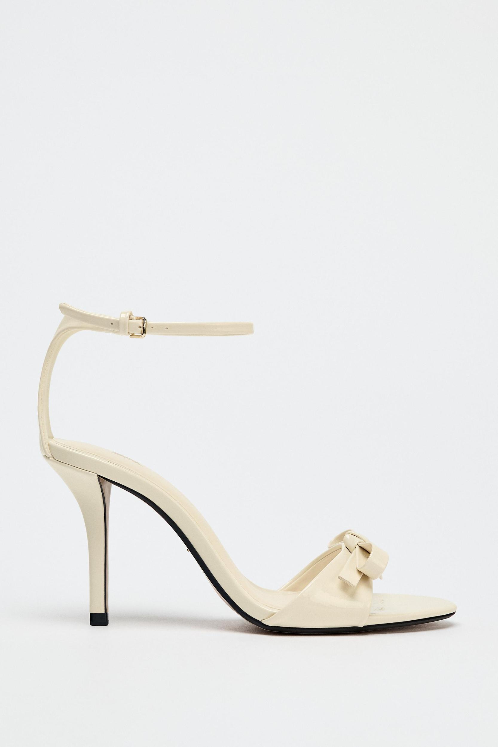 BOW HEELED SANDALS Product Image