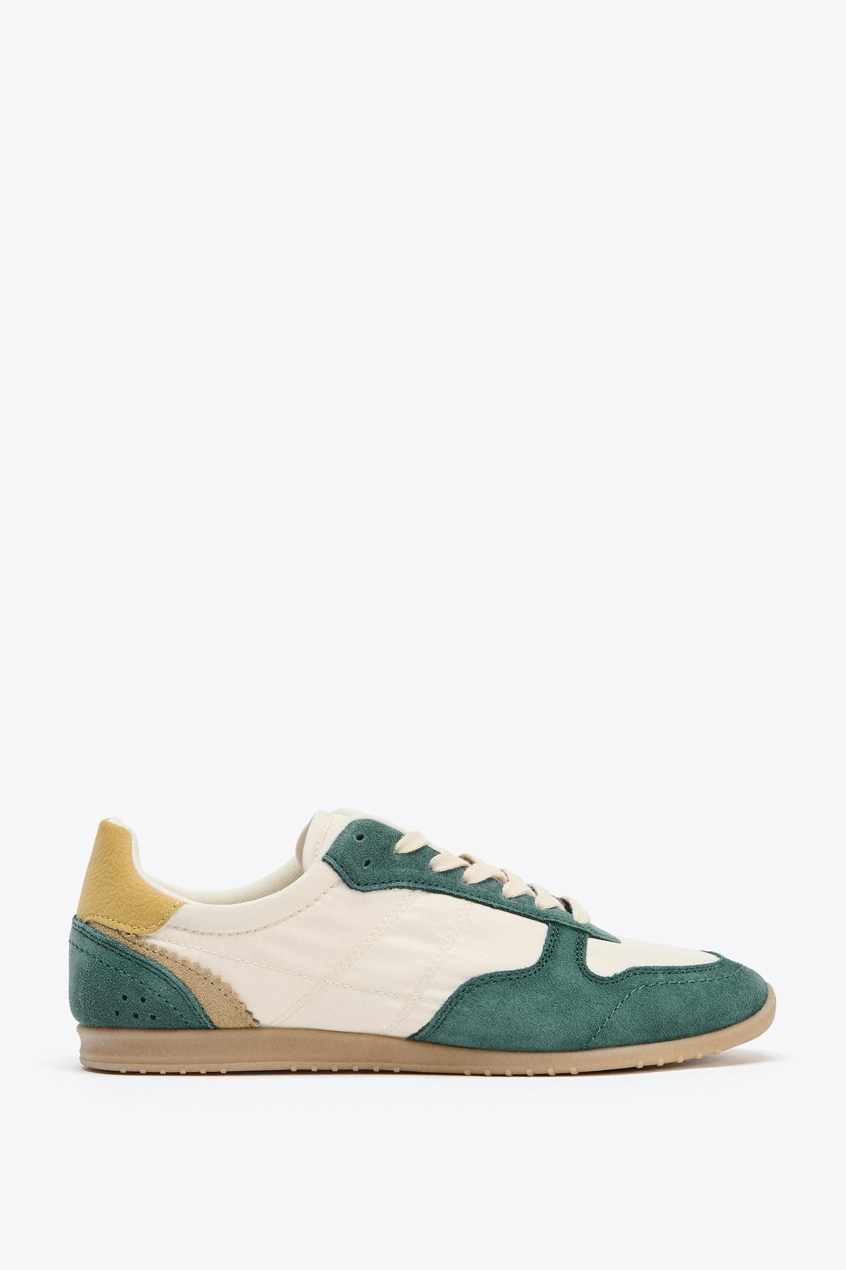 COLORBLOCK RUNNING SNEAKERS Product Image