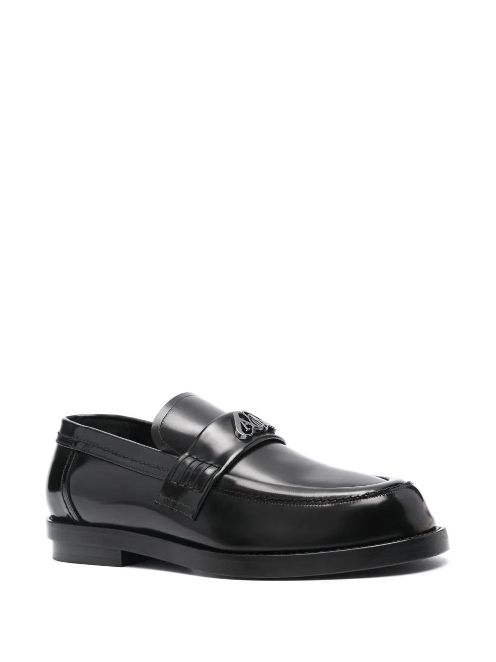 logo-plaque leather loafers Product Image