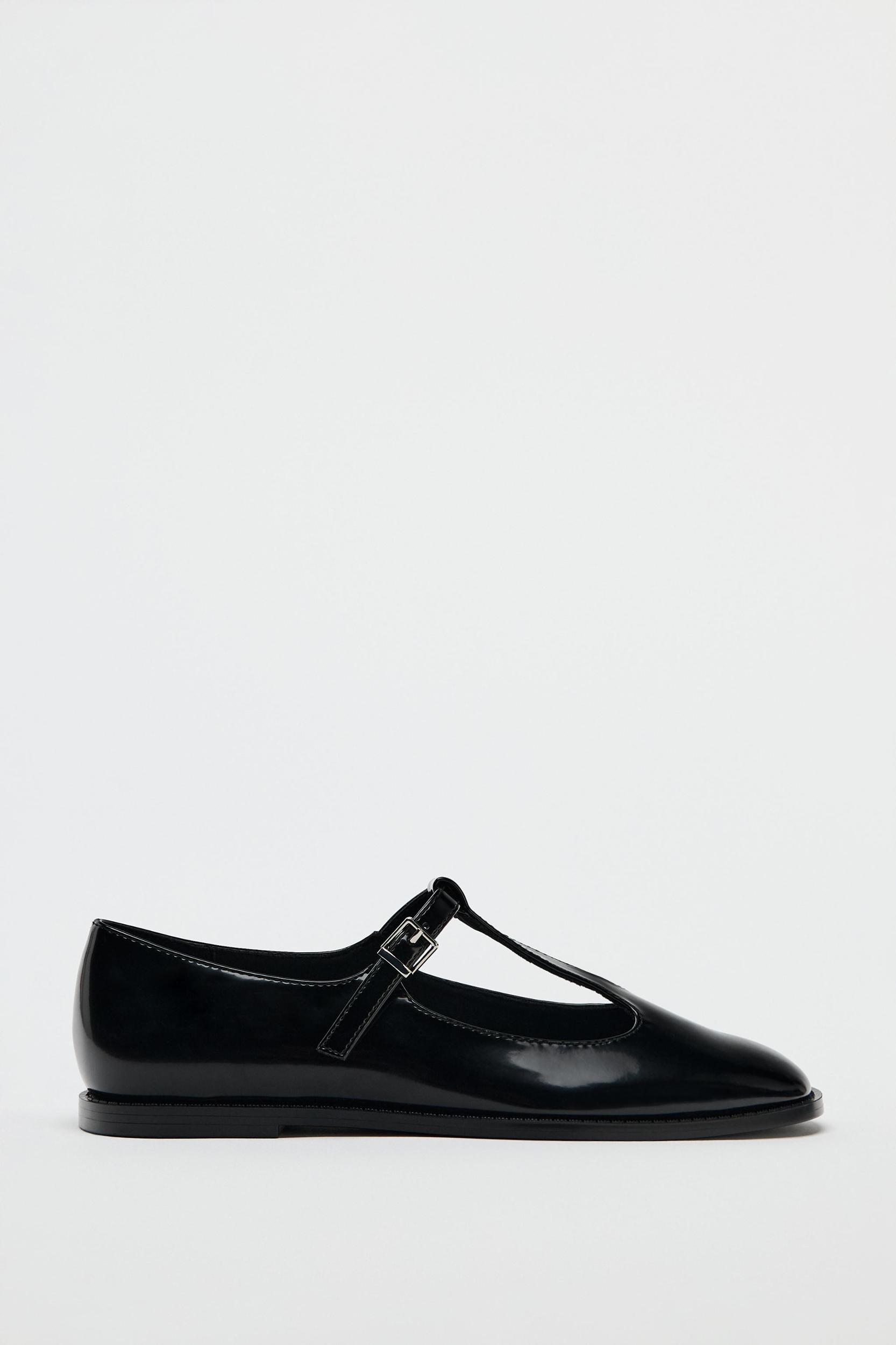 FLAT STRAP SHOES Product Image
