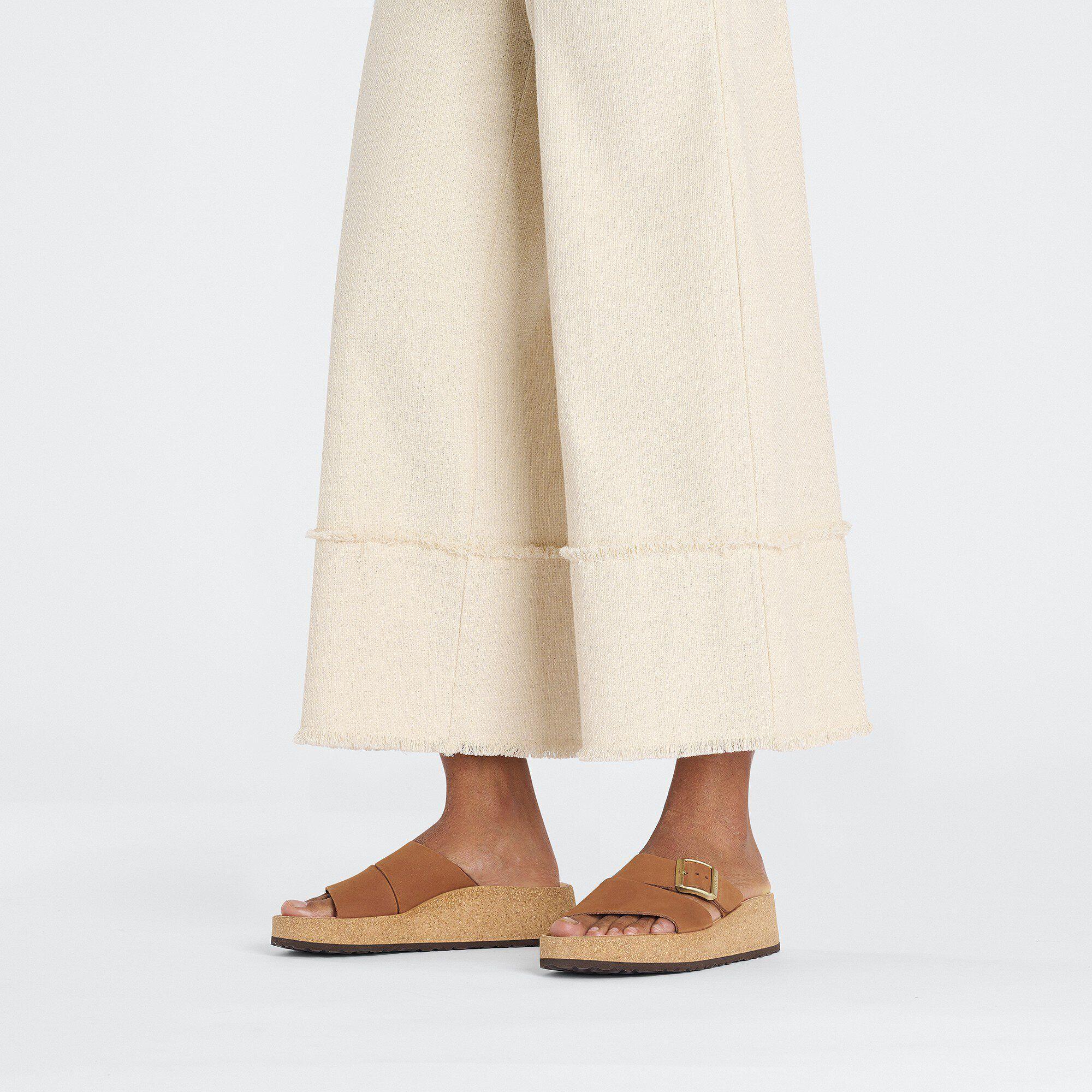 Almina Nubuk Leather Product Image