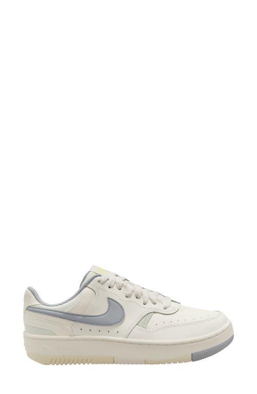 Nike Women's Gamma Force Shoes Product Image