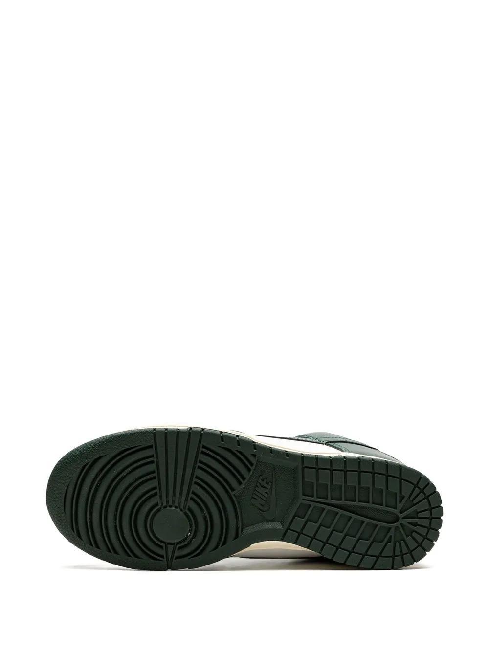 Dunk Low "Vintage Green" sneakers Product Image