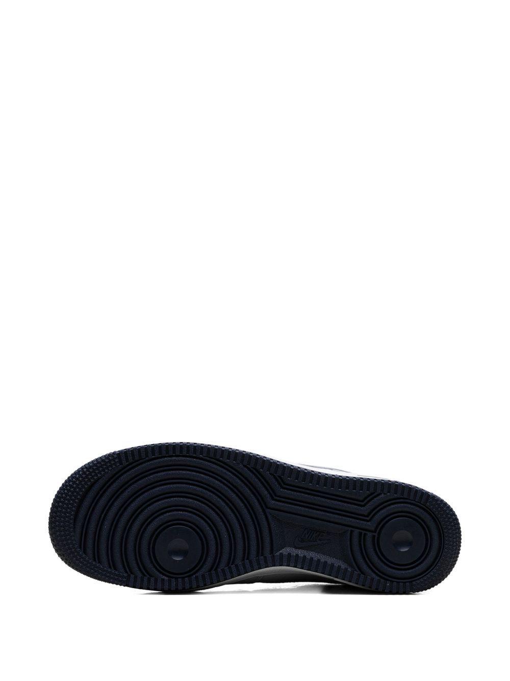 Air Force 1 Low &apos;07 LV8 "Photon Dust Obsidian" sneakers Product Image