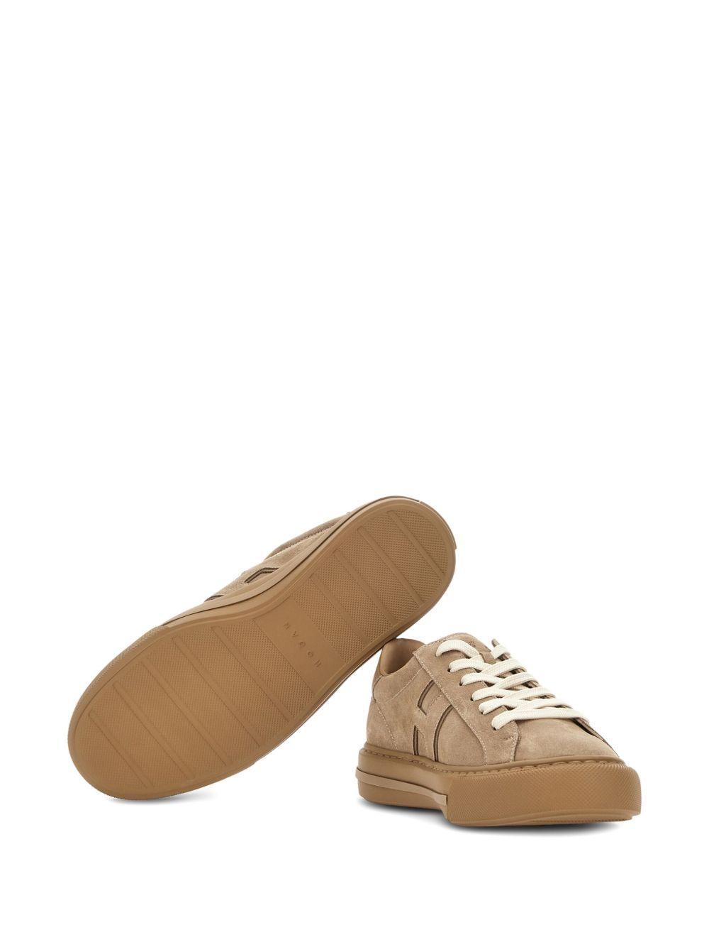 H691 sneakers Product Image