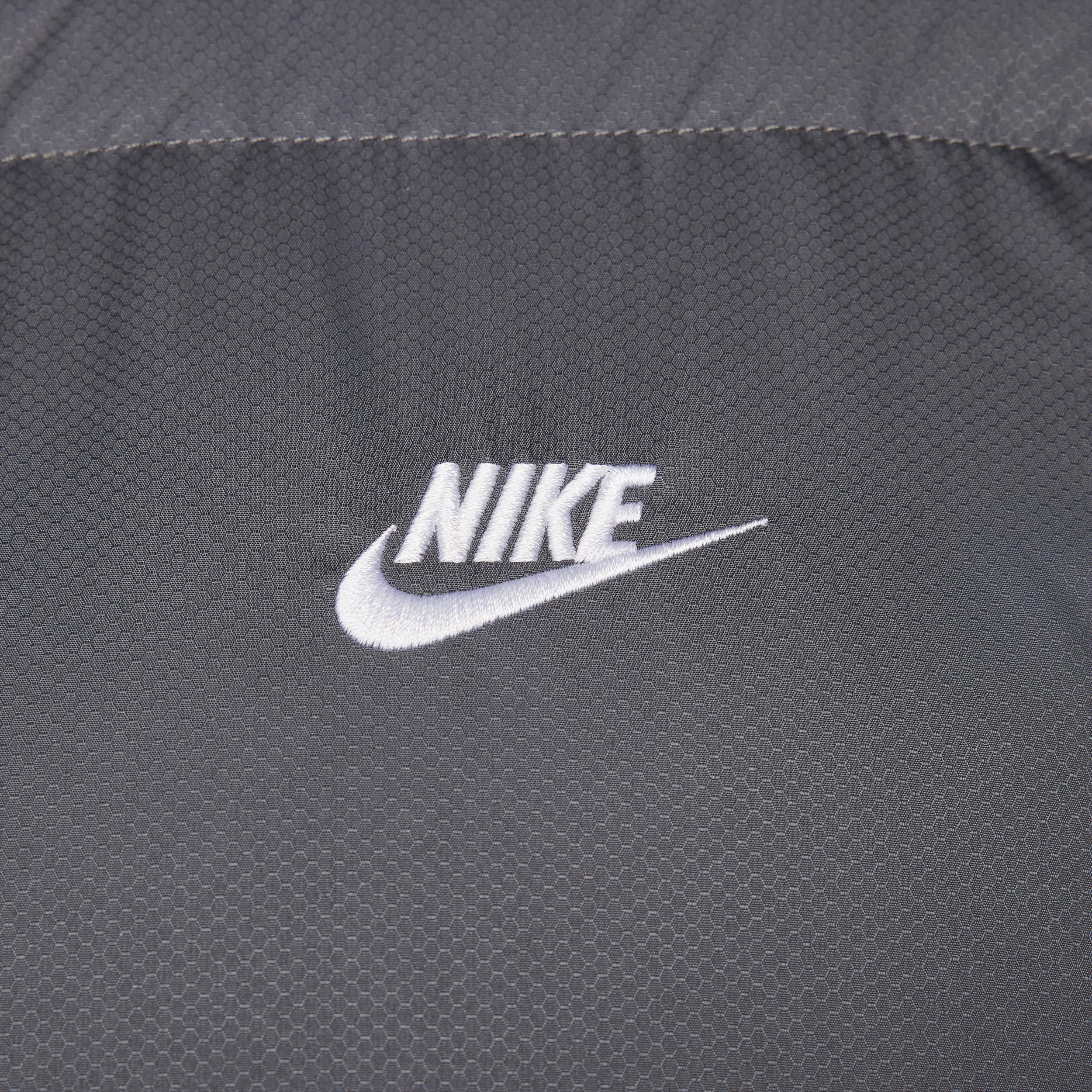Nike Sportswear Club PrimaLoft® Men's Water-Repellent Puffer Vest Product Image