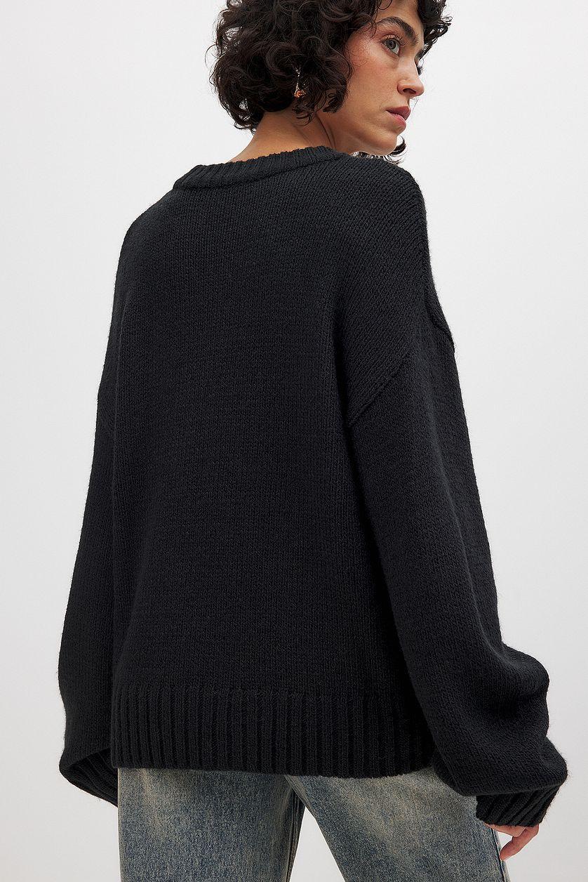 Round Neck Knitted Sweater Blue Product Image