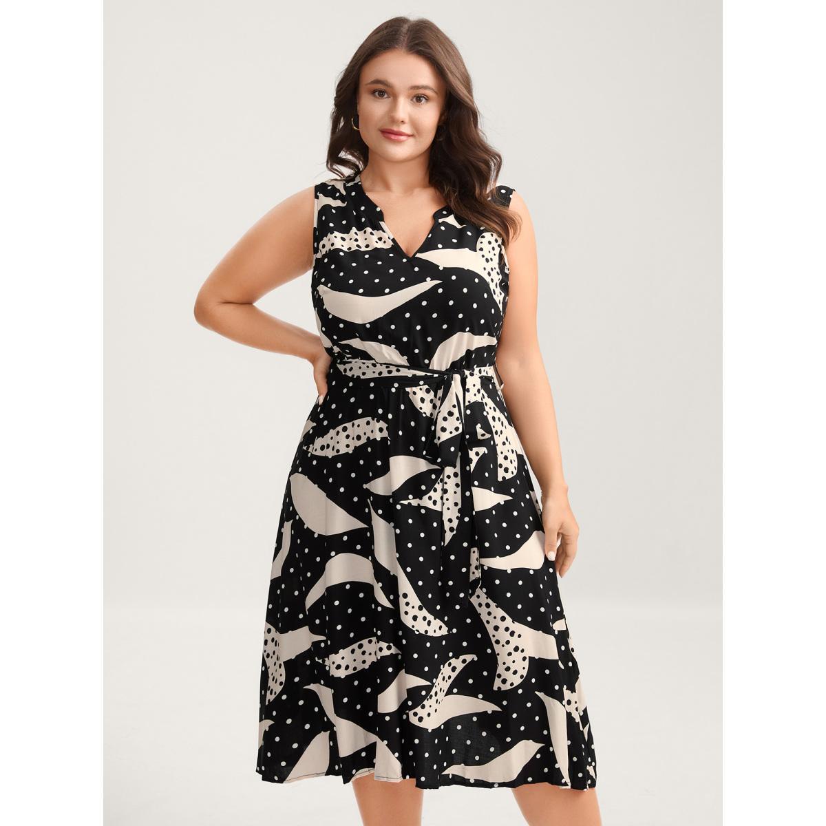 Plus Size Geometric Print Pleated Midi Dress BlackFlower Women Flat collar Sleeveless Curvy BloomChic 22-24/3X Product Image