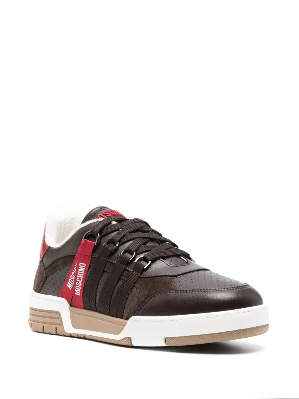 embossed-logo low-top sneakers  Product Image