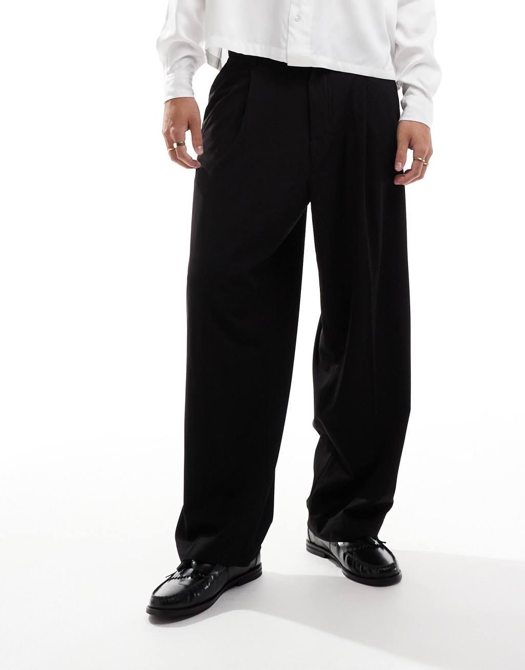 Pull&Bear tailored wide leg pants in black Product Image