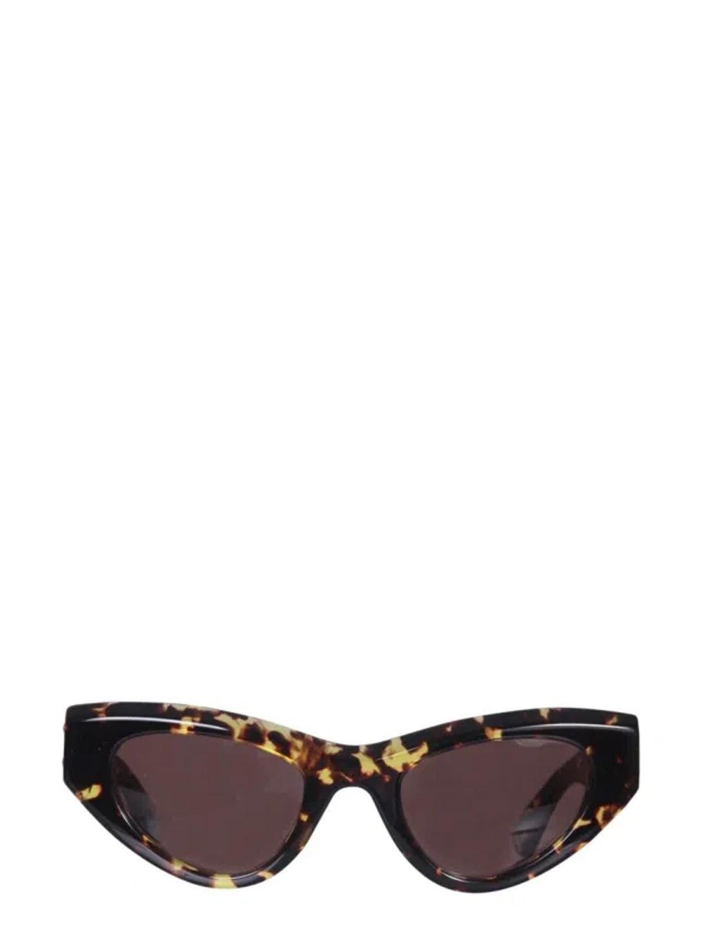 BOTTEGA VENETA Angle Sunglasses In Brown Product Image