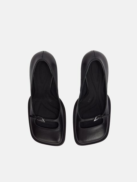 ''Mia'' black pump Product Image