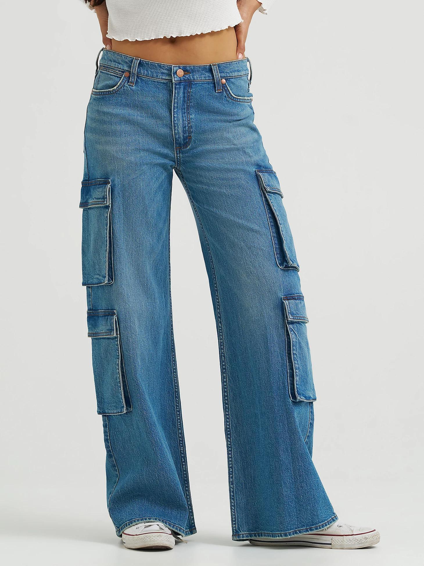 Women's Low Rise Baggy Cargo Jean | Women's JEANS | Wrangler® Product Image