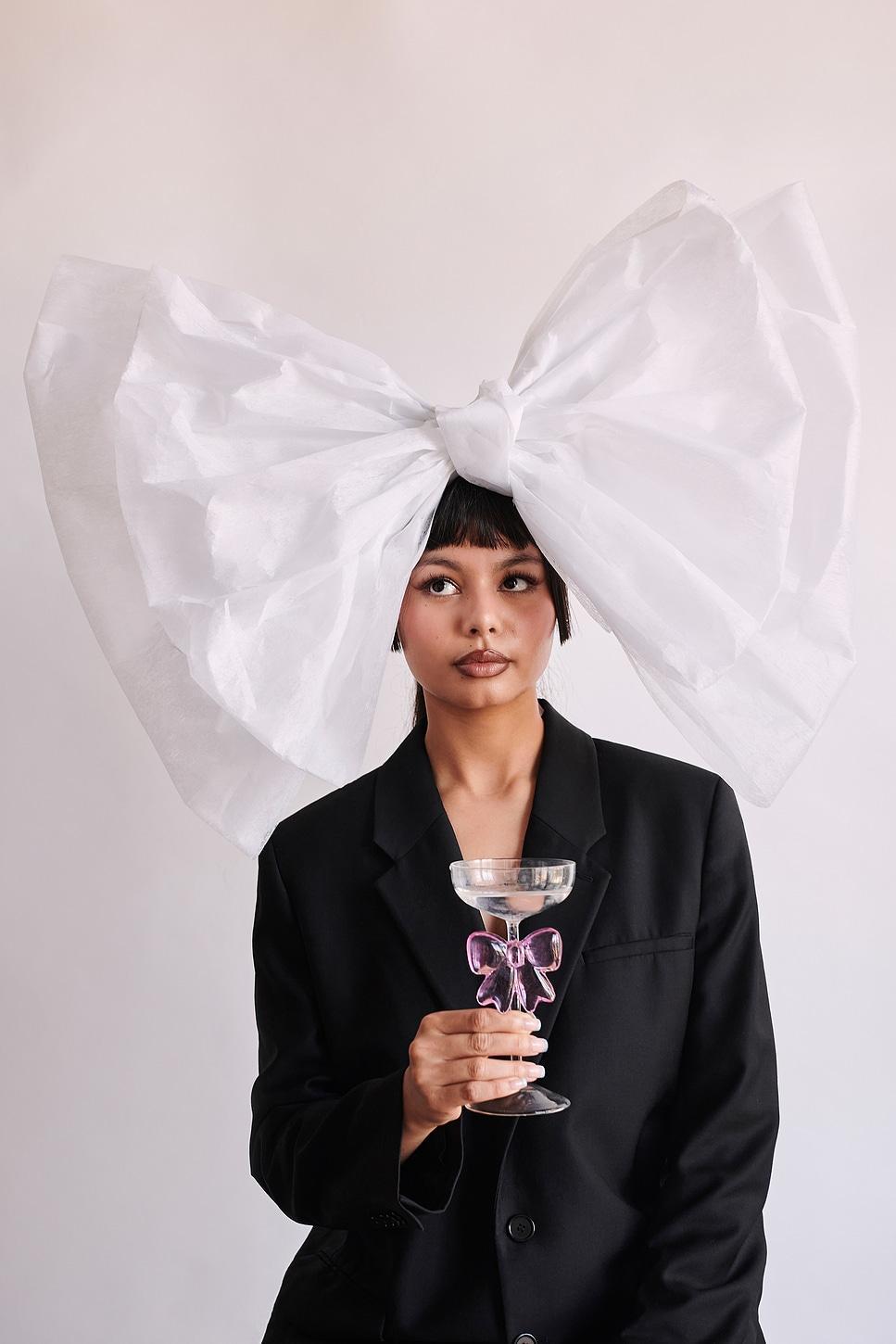 Pink Bow Glass Lepel Club Product Image