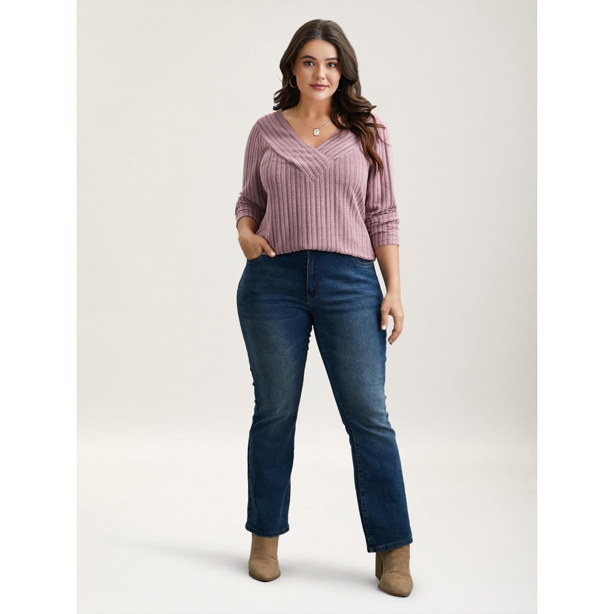 Plus Size V-Neck Textured Pit Strip Fitted T-Shirt Dirtypink Women Casual Texture V-neck Bodycon Everyday T-shirts BloomChic 26/4X Product Image