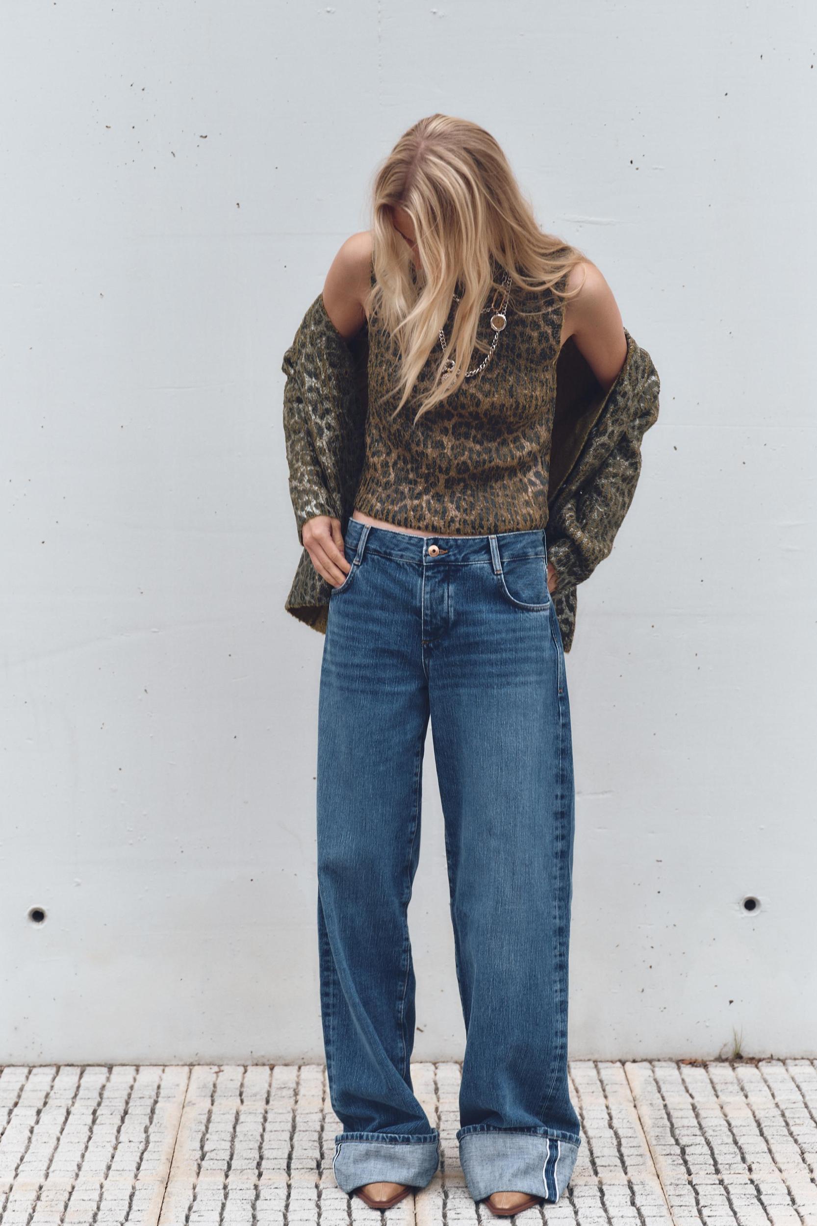 ANIMAL PRINT FOIL KNIT TOP Product Image