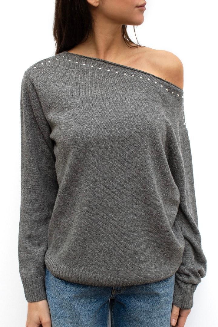 Studded sweater Product Image