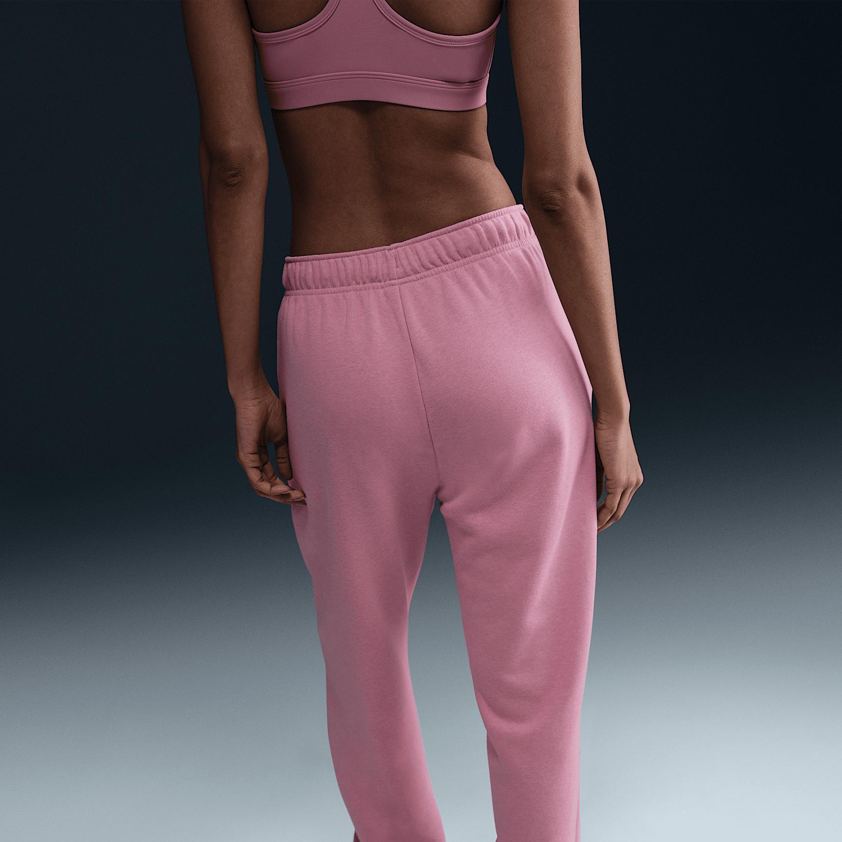 Nike Sportswear Club Fleece Women's Mid-Rise Oversized Sweatpants Product Image