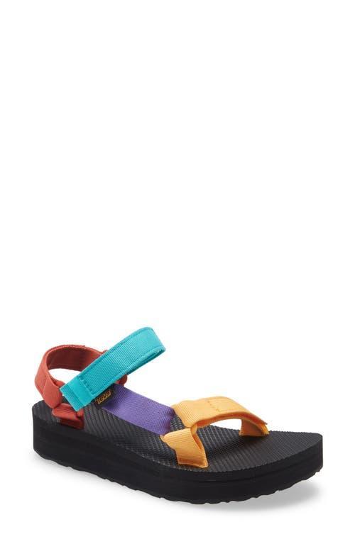 Universal Midform Sandals Product Image