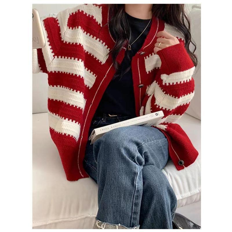 Round Neck Striped Cardigan Product Image