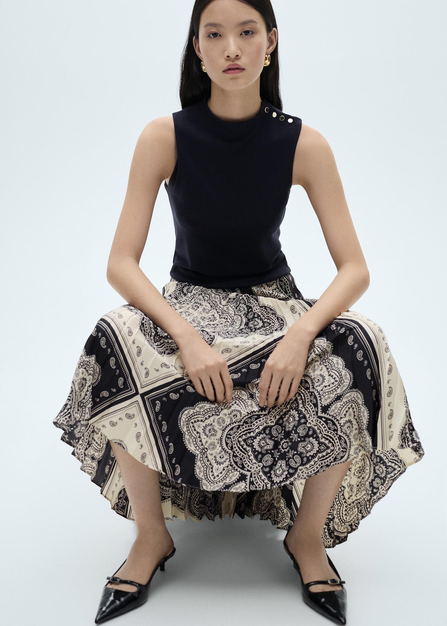 Paisley-print pleated skirt - Women | MANGO USA Product Image