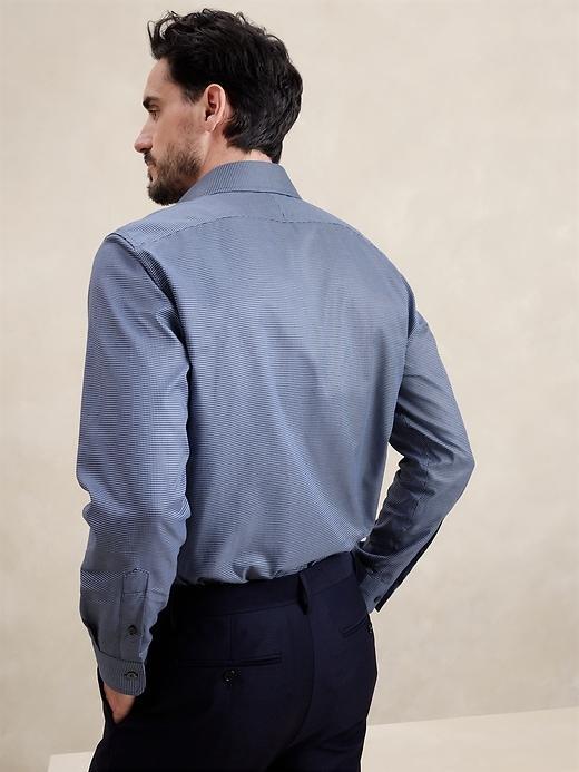 Standard-Fit Wrinkle-Resistant Dress Shirt Product Image