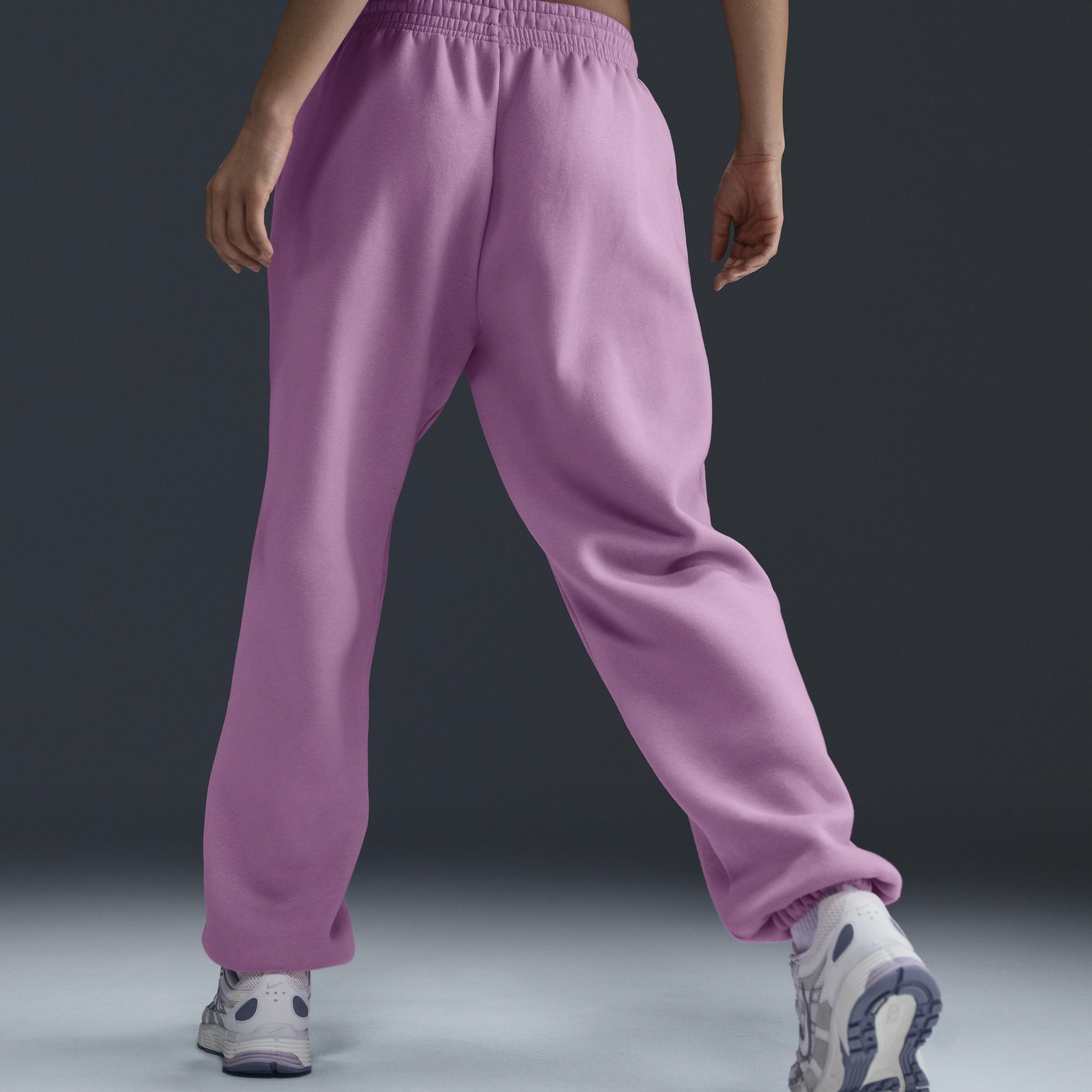 Women's Nike Sportswear Phoenix Fleece High-Waisted Oversized Sweatpants Product Image