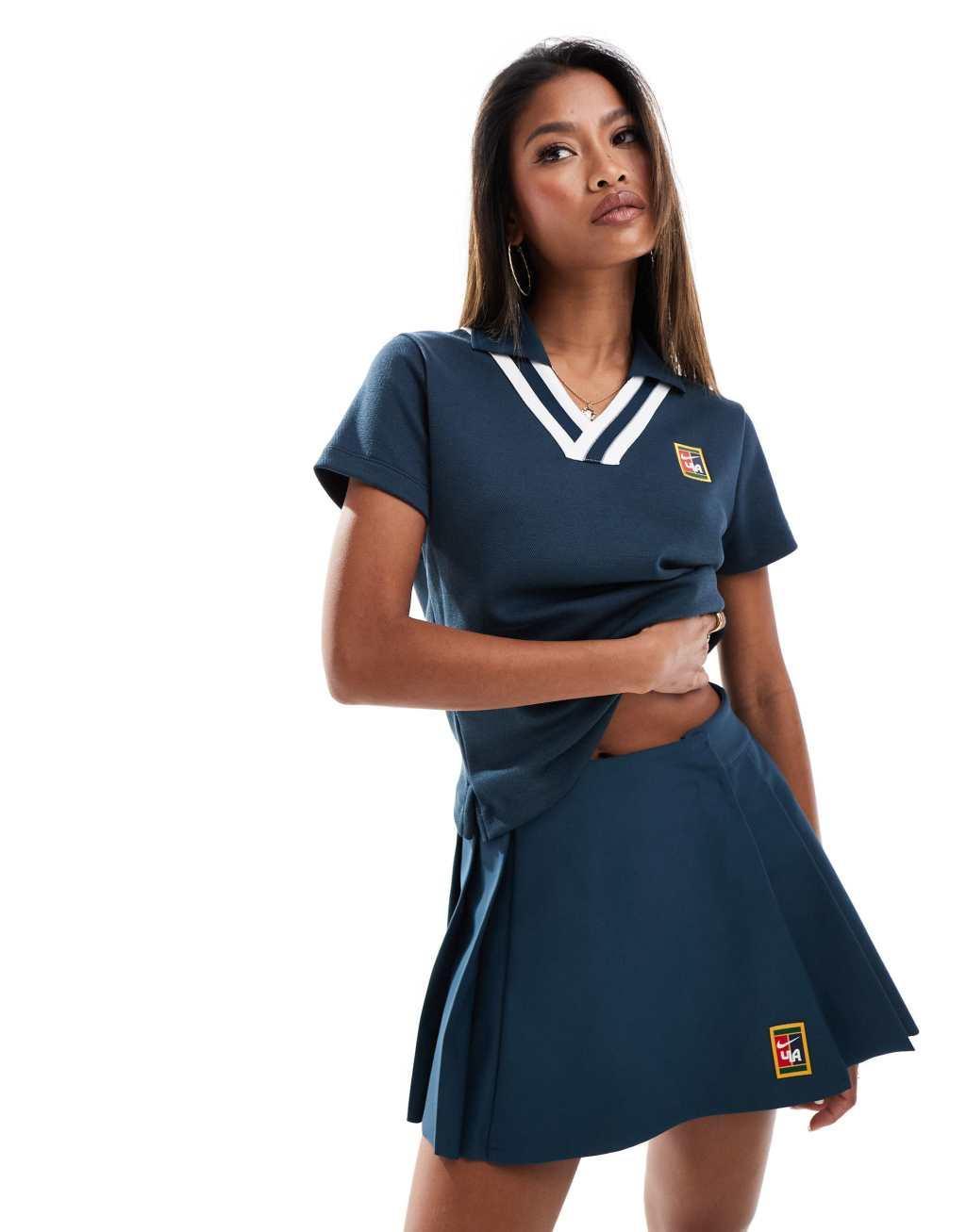 Nike YOON skirt in navy Product Image