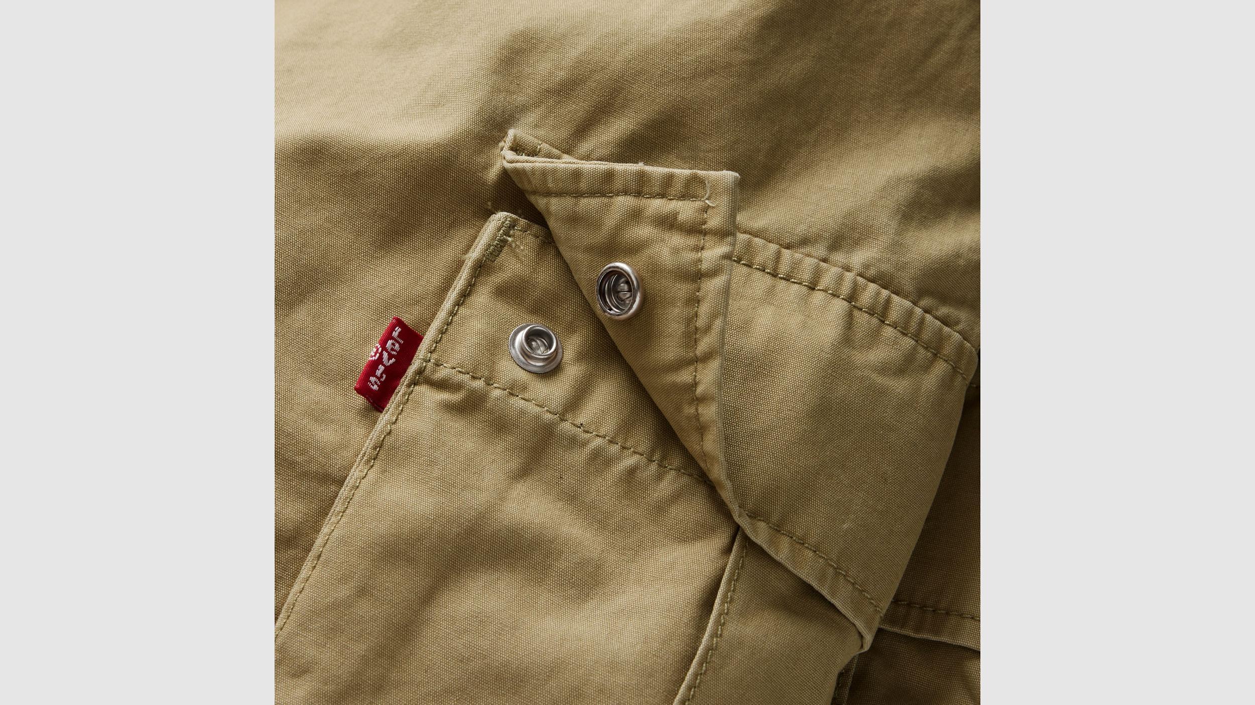 Carrier Cargo Lightweight Men's Shorts Product Image