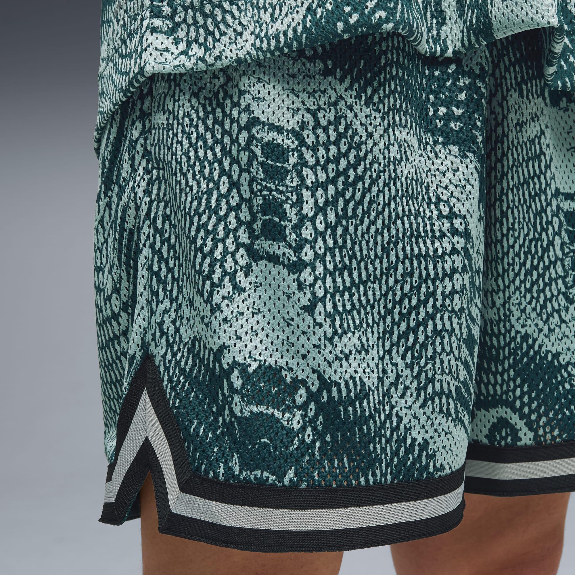 PUMA HOOPS x HARRY POTTER™ Shorts Women Product Image