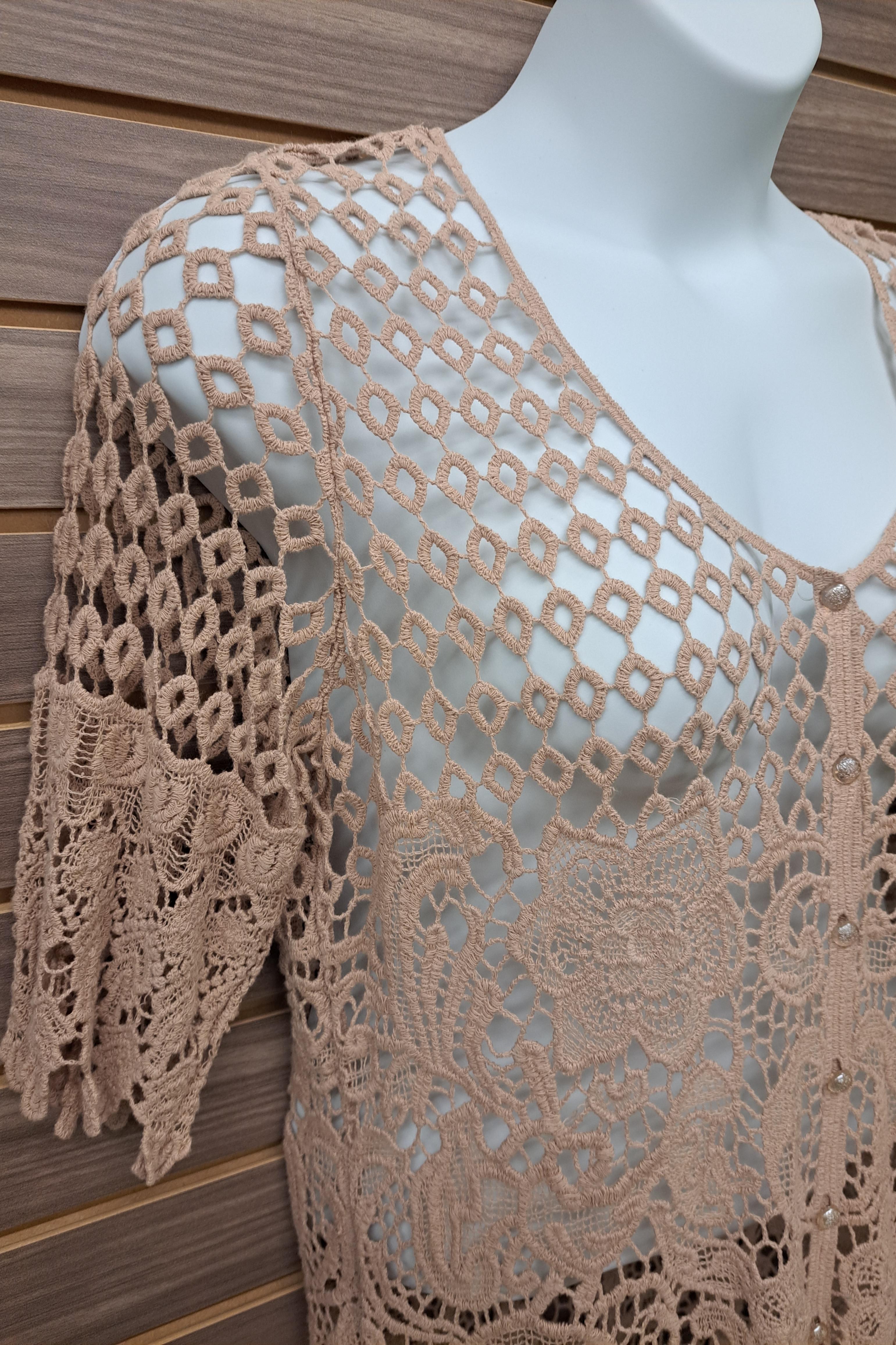 Crocheted tan buttoned SS cardigan Product Image