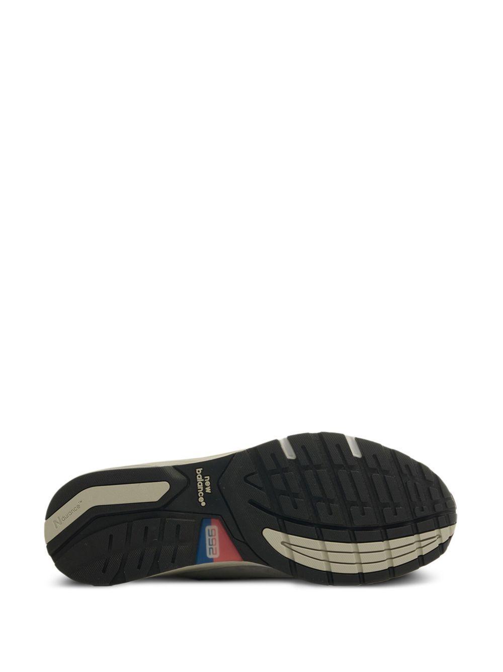 992 sneakers Product Image