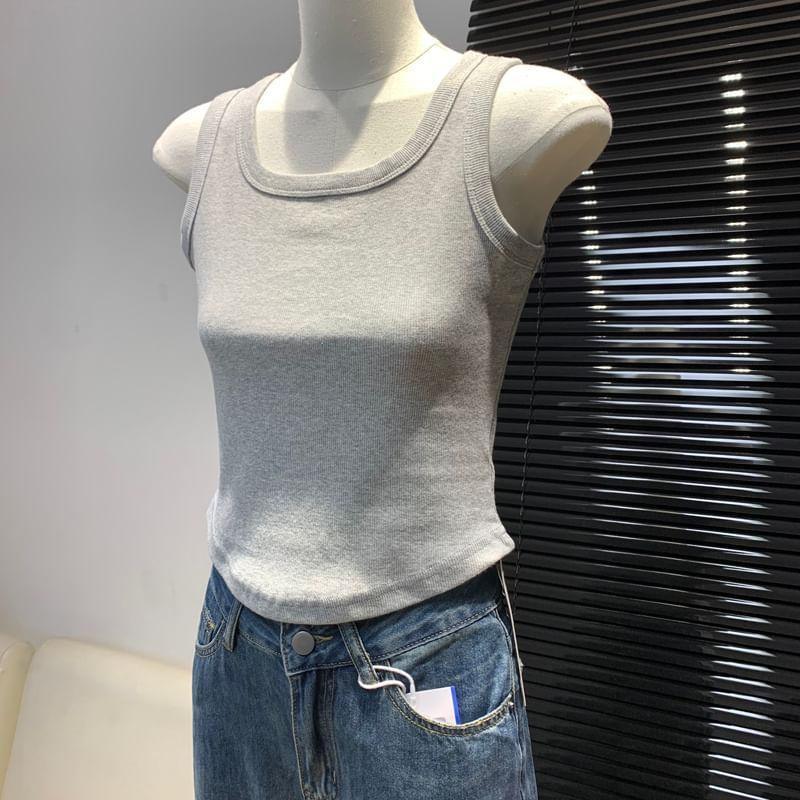 Scoop Neck Ribbed Tank Top Product Image