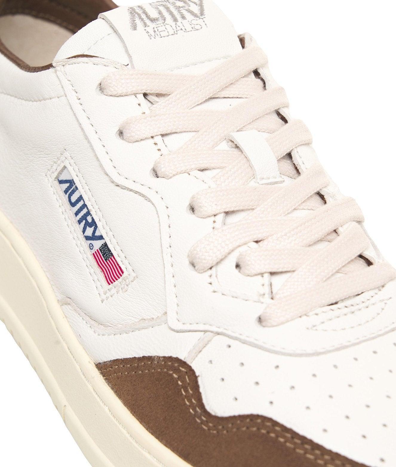 Sneakers 'Medalist Low' Product Image