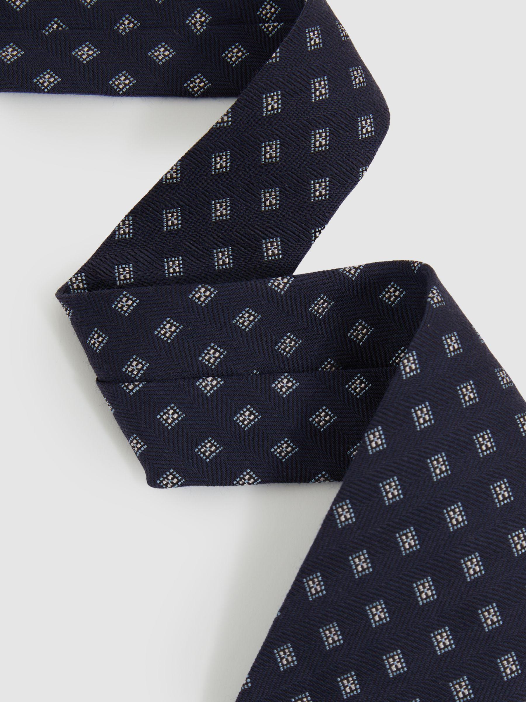 Wool Silk Foulard Textured Tie in Navy Product Image
