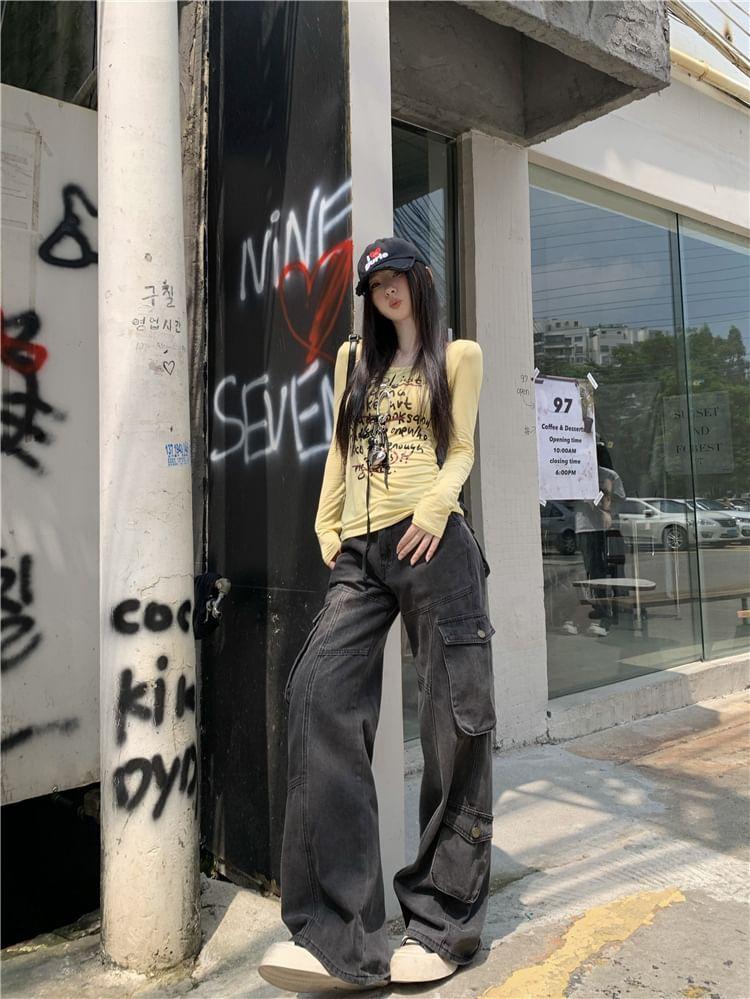 Mid Rise Washed Wide Leg Cargo Jeans Product Image