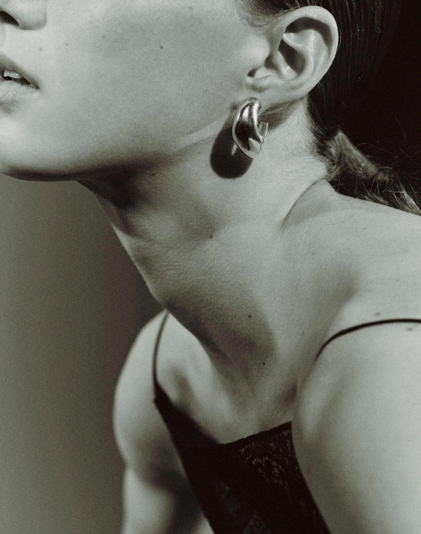 AGMES Medium Celia Hoops Product Image