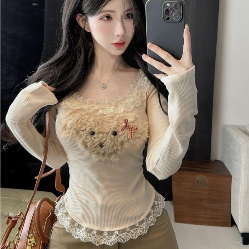 Long Sleeve  Scoop Neck Dog Applique Knit Top Product Image