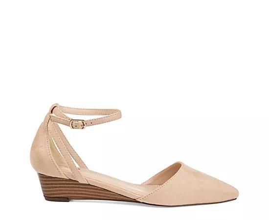 Journee Collection Womens Arkie Pump Product Image