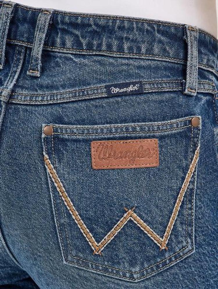 Wrangler Retro® Ladies' Mae MR Boot Cut Jeans in Isabella Product Image