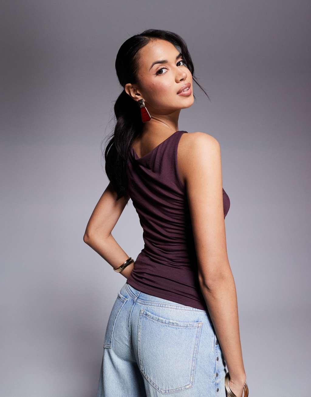 Tala 365 ruched boat neck top in wine Product Image