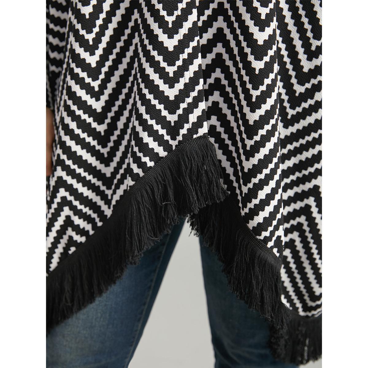 Plus Size Halloween Geometric Tassel Trim Dolman Sleeve Kimono Women Black Casual Tassels Loose Dailywear Kimonos BloomChic 12/L Product Image