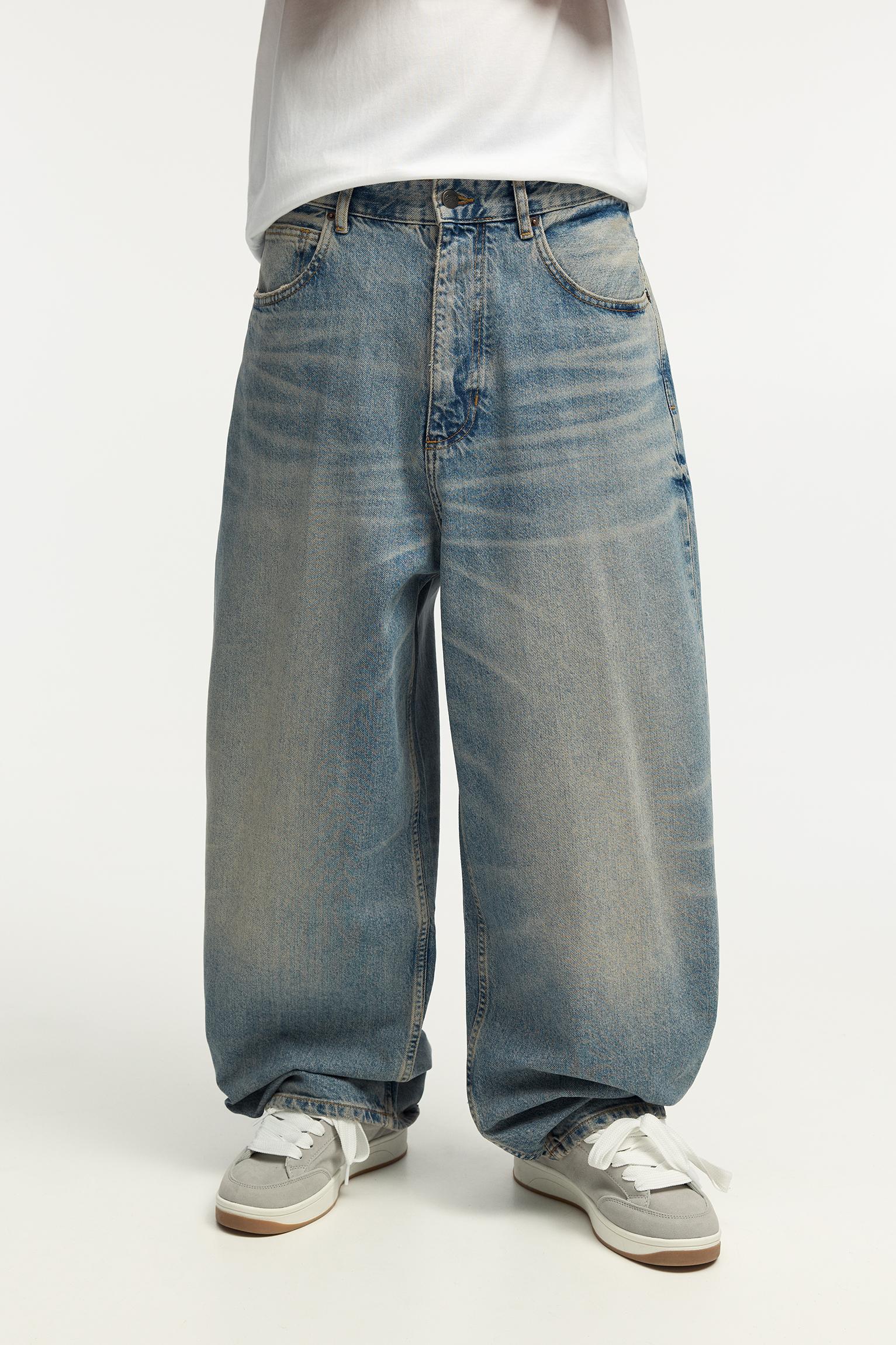 Super baggy washed finish jeans Product Image