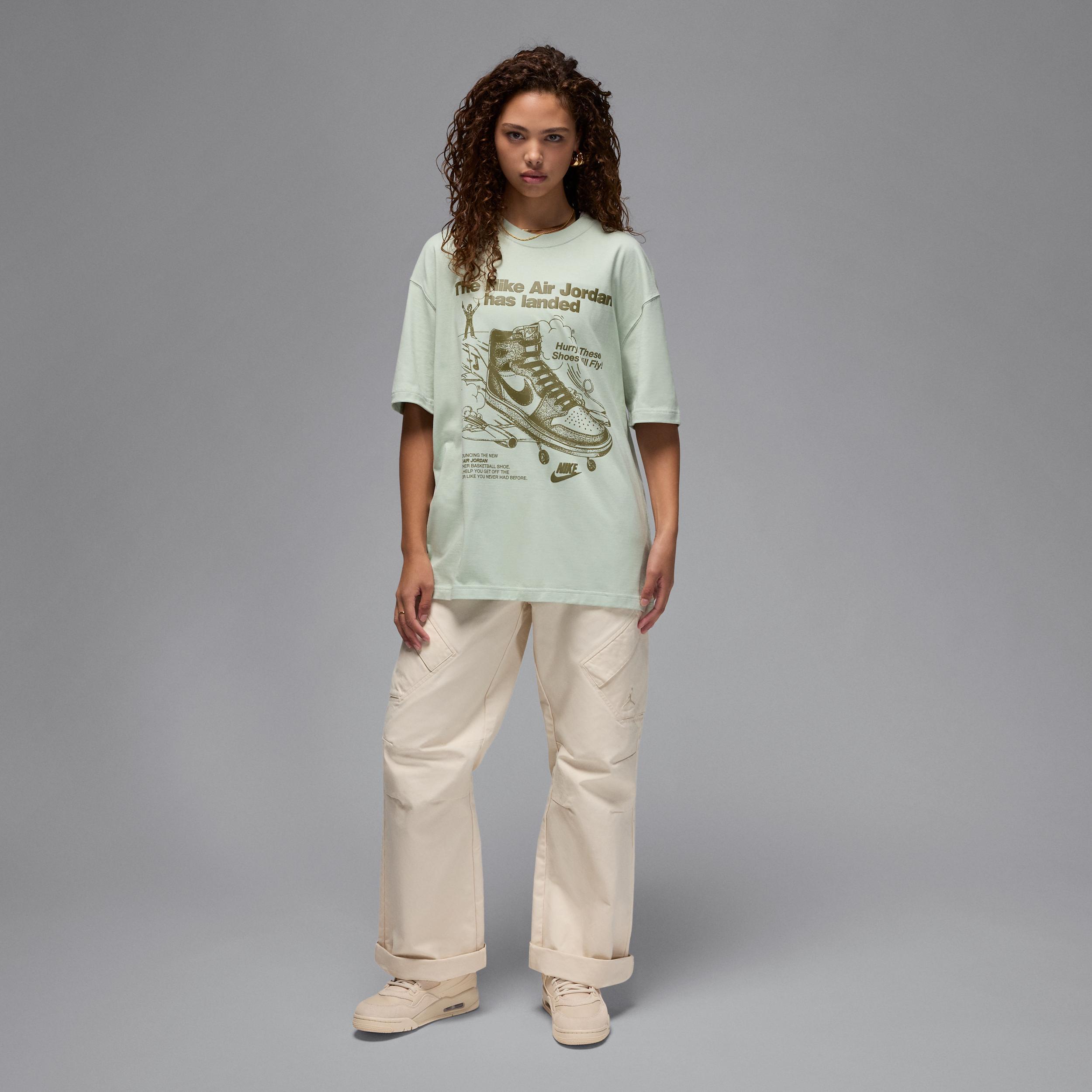 Women's Jordan Oversized Graphic T-Shirt Product Image
