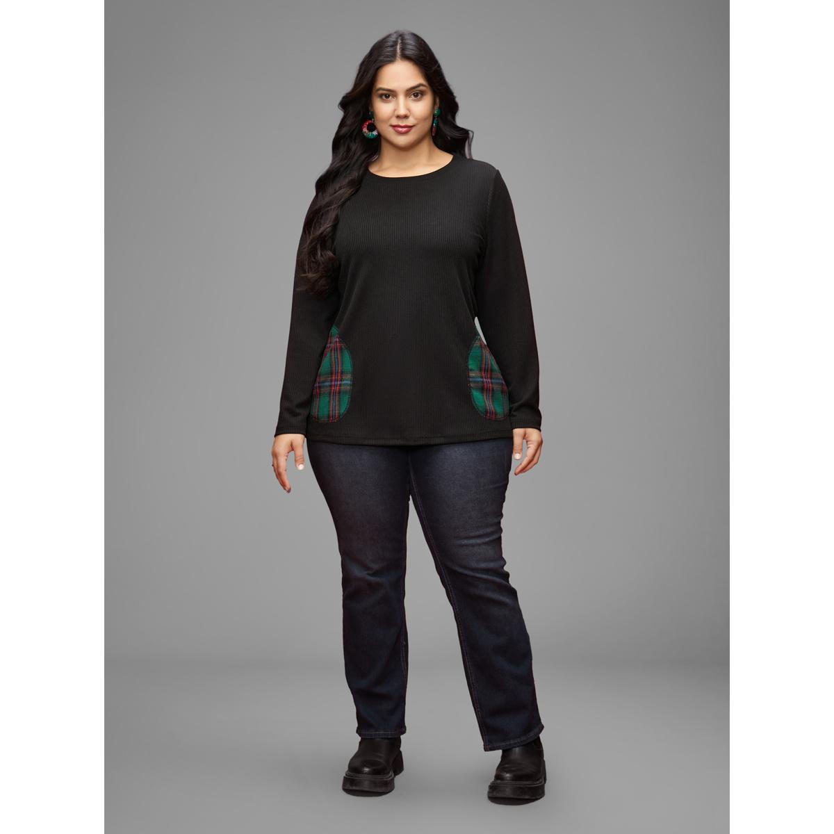 Plus Size Ribbed Contrast Pocket Slim-Fit Tee Black Women Casual Texture Round Neck Everyday T-shirts BloomChic 22-24/3X Product Image